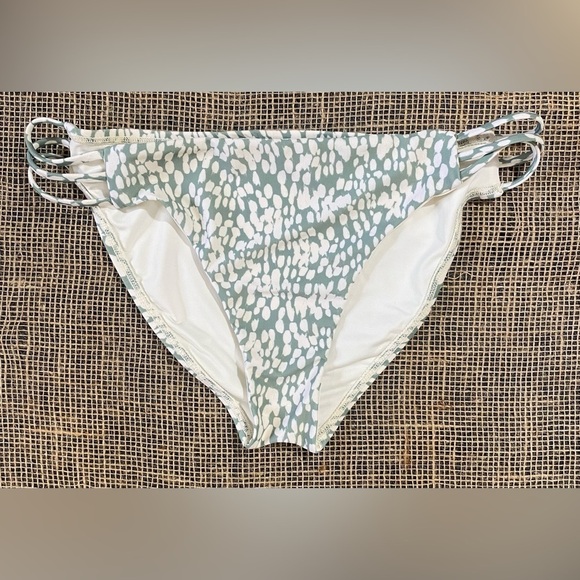 l*space Other - L*Space Kenedy Bathing Suit Bottoms Sz L Seamless Poly/Spandex Anthropologie